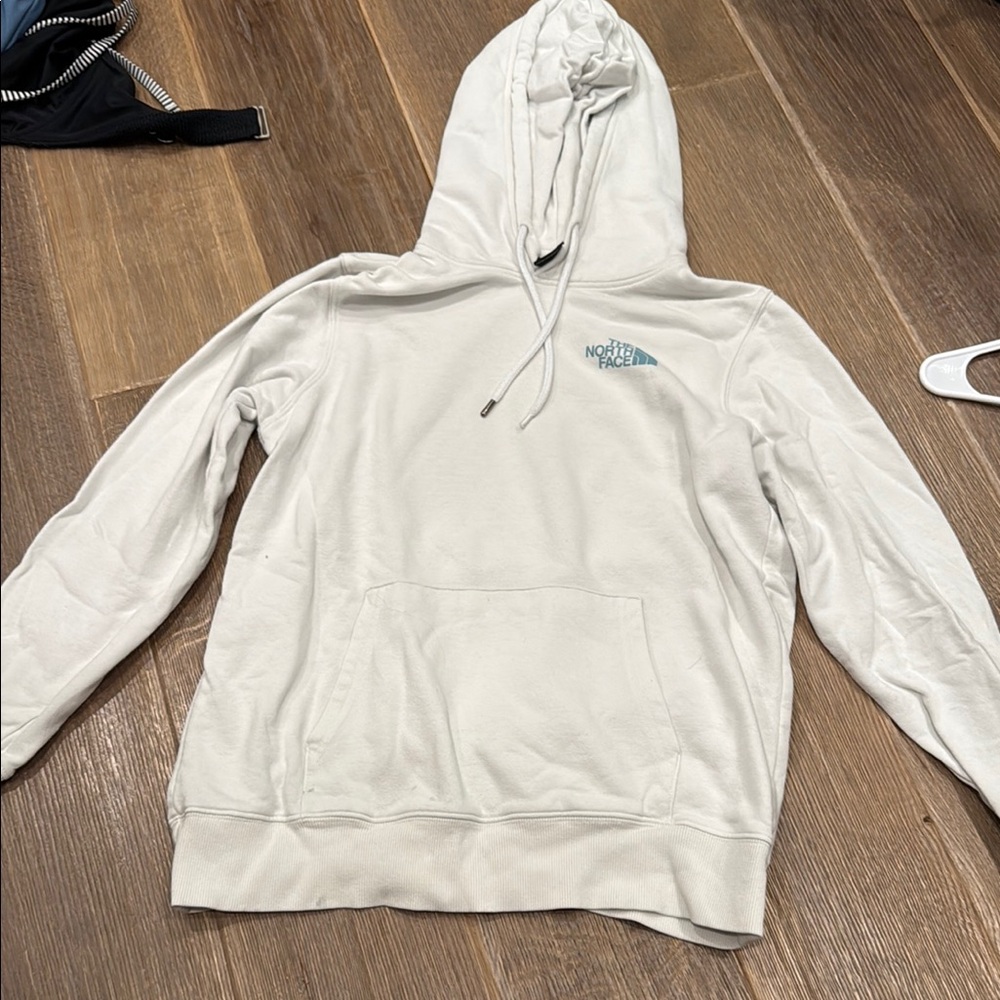 The North Face White Sweater Classic Pullover Design